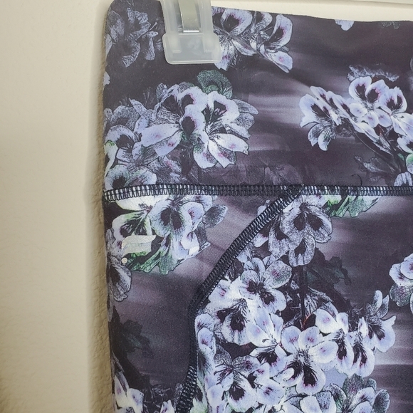 Fabletics Powerhold Define Floral High Rise Leggings - Picture 6 of 9